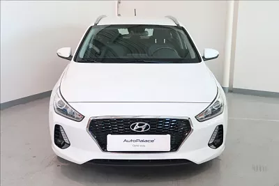 Hyundai i30 1,0 T-GDI Best of Czech kombi 88 kW bílá