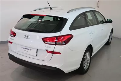 Hyundai i30 1,0 T-GDI Best of Czech kombi 88 kW bílá