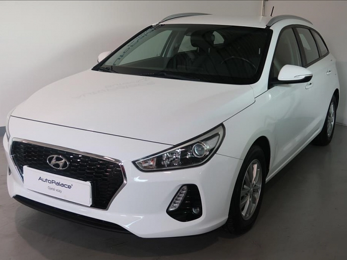 Hyundai i30 1,0 T-GDI Best of Czech kombi 88 kW bílá