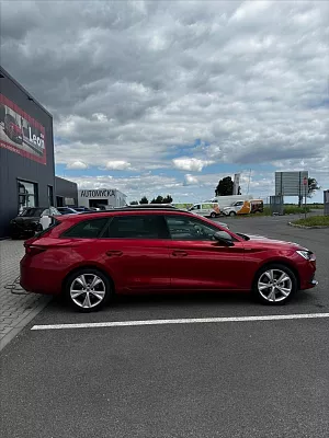 SEAT Leon 1,5 TSI 110kW FR Kůže, BEATS 110 kW červená