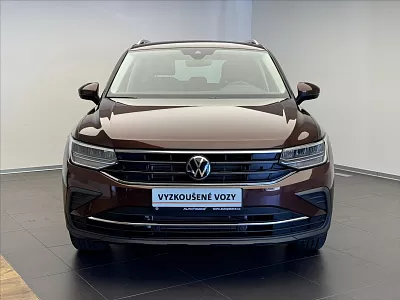 Volkswagen Tiguan 2,0 TDI 110 kW elegance, Navi 110 kW hnědá