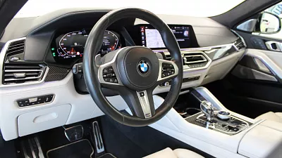 BMW X6 M50i 390 kW automat