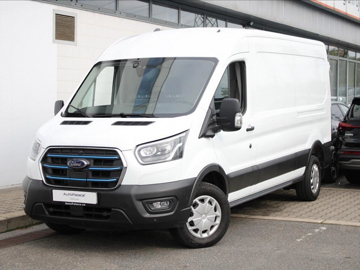 Ford Transit 0.1 68kWh 360° CarPlay NAVI ČR 198 kW automat bílá