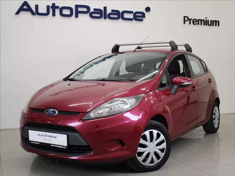 Ford Fiesta 1,2 i 44kW KLIMA 1.majitel ČR 44 kW fialová