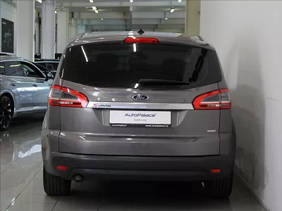 Ford S-MAX 1,6 EB 118kW 1.majitel 138tkm. 118 kW hnědá