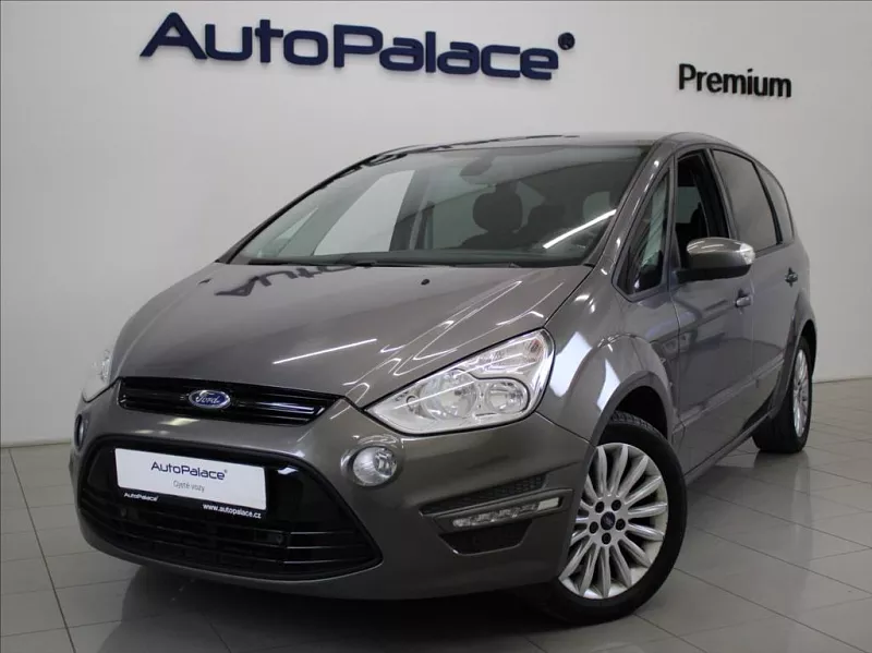 Ford S-MAX 1,6 EB 118kW 1.majitel 138tkm. 118 kW hnědá