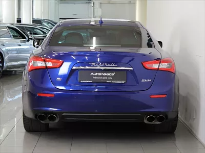 Maserati Ghibli 3,0 SQ4 302kW Ventilace Bowers 302 kW automat modrá