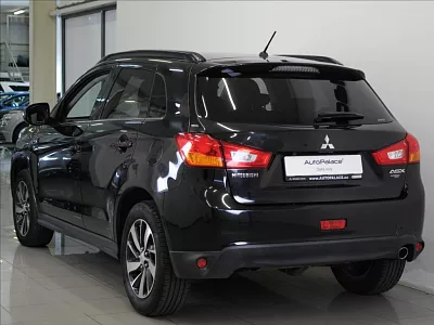 Mitsubishi ASX 2,3 Di-D AWD AT Instyle+ PANO 110 kW automat černá