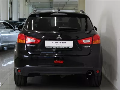 Mitsubishi ASX 2,3 Di-D AWD AT Instyle+ PANO 110 kW automat černá