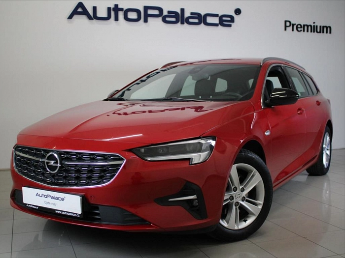 Opel Insignia 2,0 CDTI 128kW 4x4 AT AGR ČR 128 kW automat červená