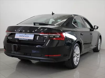 Škoda Superb 2,0 TDi DSG Style 5 Let ZÁRUKA 110 kW automat černá