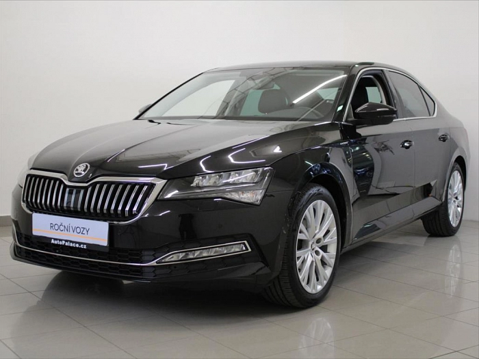 Škoda Superb 2,0 TDi DSG Style 5 Let ZÁRUKA 110 kW automat černá