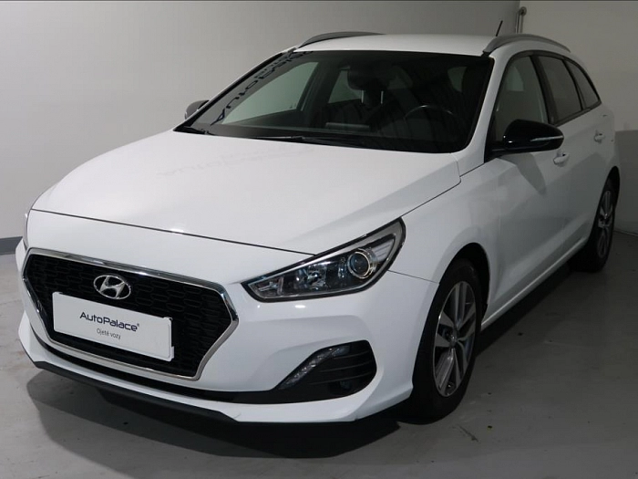 Hyundai i30 1,0 T-GDI GO! kombi 1. MAJITEL 88 kW bílá