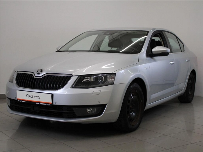 Škoda Octavia 2,0 TDi 110kW MT L&K CANTON ČR 110 kW šedá