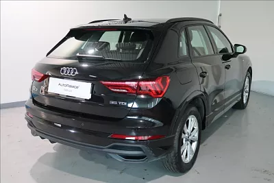 Audi Q3 2,0 35 TDI S-tron S-line 110 kW automat černá