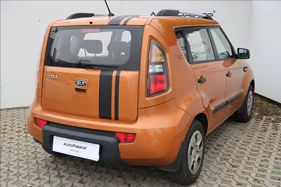 Kia Soul 1,6 Exclusive 92 kW oranžová