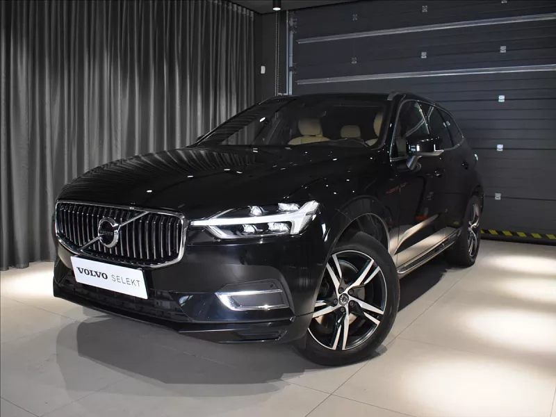 Volvo XC60 2,0 B4 AWD INS 145 kW automat černá