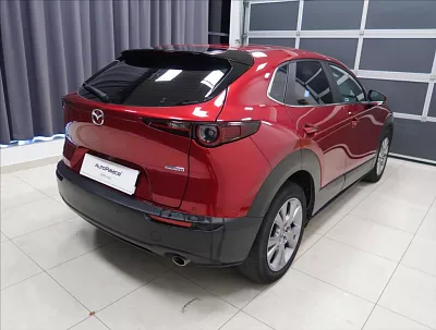 Mazda CX-30 2,0 e-Skyactiv G122 90 kW červená