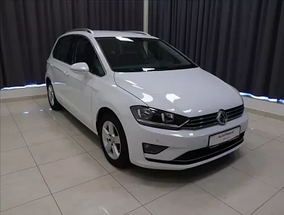 Volkswagen Golf Sportsvan 1,2 TSI 81kW Highline 81 kW bílá