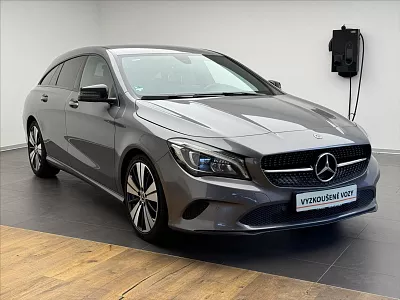 Mercedes-Benz CLA 2,2 CLA 200D 100 kW šedá