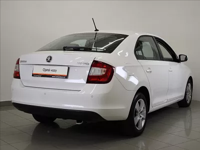 Škoda Rapid 1,4 TDi 66kW Ambi. KLIMA ČR 66 kW bílá