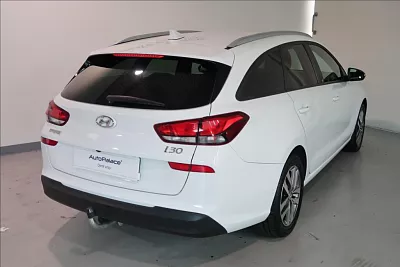 Hyundai i30 1,4 T-GDI 140 Comfort GO kombi 103 kW bílá