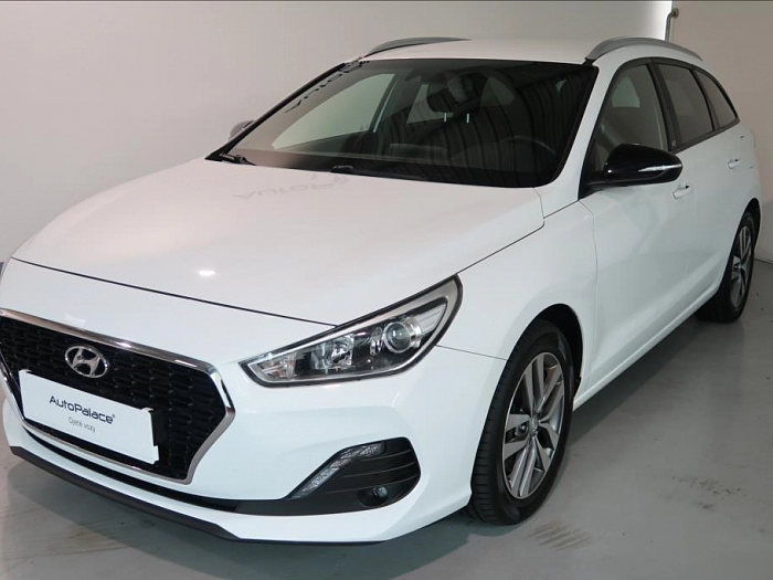 Hyundai i30 1,4 T-GDI 140 Comfort GO kombi 103 kW bílá