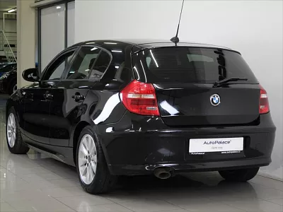 BMW 1 2,0 118d 105kW MT Xenon Pano 105 kW černá