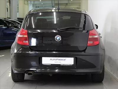 BMW 1 2,0 118d 105kW MT Xenon Pano 105 kW černá