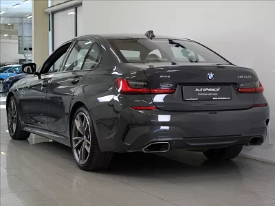 BMW 3 3,0 M340i xDrive 70tkm.5L-Zár. 275 kW automat šedá