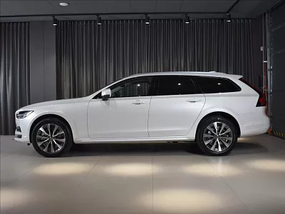 Volvo V90 2,0 CC B5 AWD Plus Dark BLIS 184 kW automat bílá