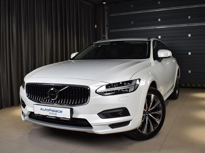 Volvo V90 2,0 CC B5 AWD Plus Dark BLIS 184 kW automat bílá