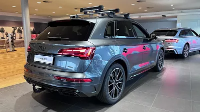 Audi Q5 S line 40 TDI 150kW quattro 2.0 TDI 150 kW automat Šedá Daytona