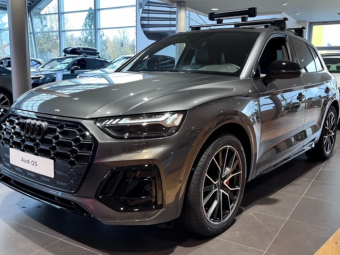 Audi Q5 S line 40 TDI 150kW quattro 2.0 TDI 150 kW automat Šedá Daytona