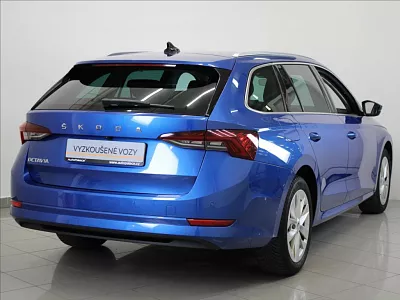 Škoda Octavia 1,0 TSi Style HUD Paměť DCC 81 kW modrá