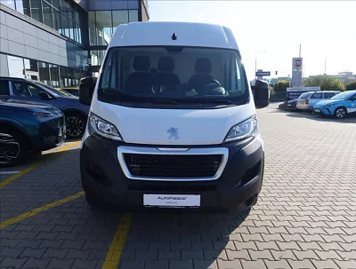 Peugeot Boxer 2,2 BlueHDI 165k 3300 L2H2 121 kW bílá