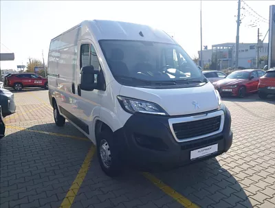 Peugeot Boxer 2,2 BlueHDI 165k 3300 L2H2 121 kW bílá