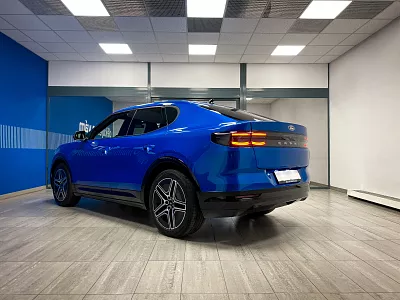 Ford Capri EV Premium 77 kWh prodloužený dojezd RWD 77 kWh prodloužený dojezd 210 kW automat Blue My Mind