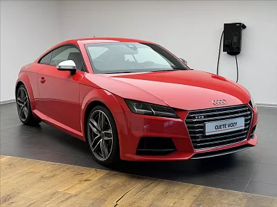 Audi TTS 2,0 TFSI S-tronic quattro 228 kW automat červená