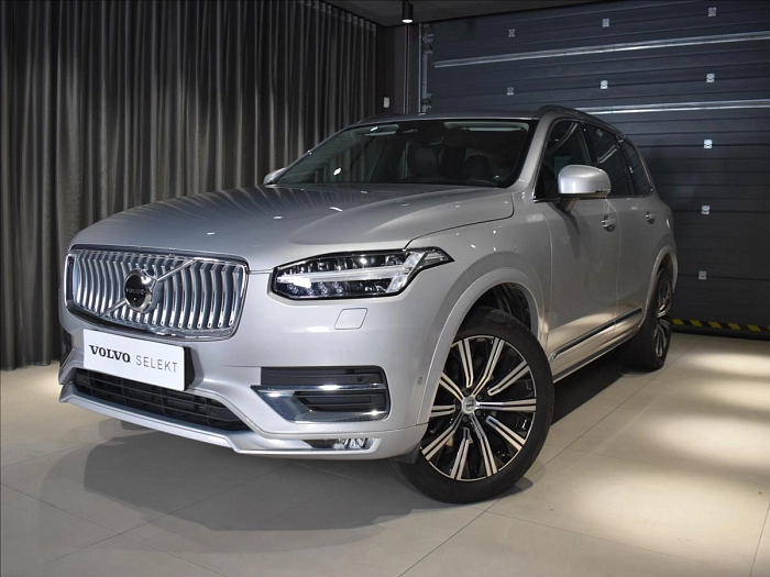 Volvo XC90 2,0 B5 AWD ULT Vzduch,Head up 173 kW automat šedá