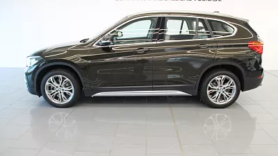 BMW X1 sDrive18i 103 kW sparkling storm brillanteffekt metallic