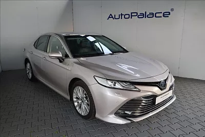 Toyota Camry 2,5 2.5 131KW Hybrid Executive 131 kW automat