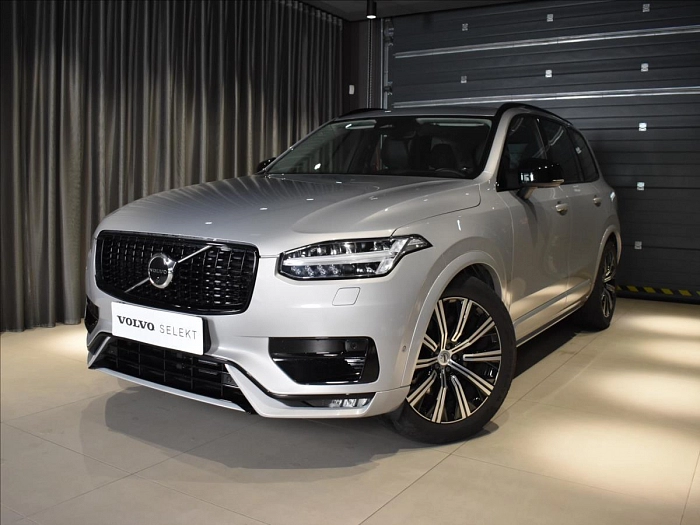 Volvo XC90 2,0 B5 AWD ULT Vzduch,Masáže 173 kW automat šedá