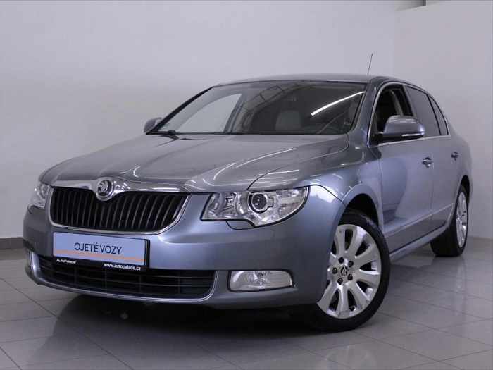 Škoda Superb 1,8 TSi AT Elegance 124 300km! 118 kW automat šedá