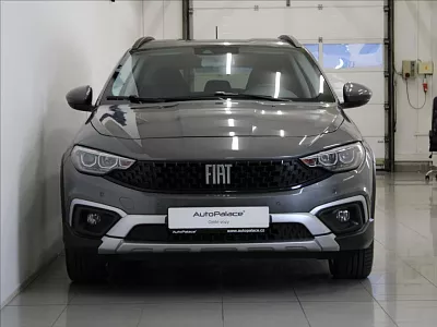 Fiat Tipo 1,6 MultiJet 96kW Cross 20tkm. 96 kW šedá