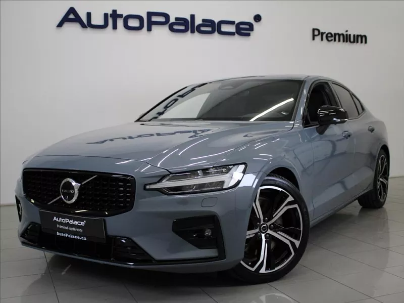 Volvo S60 2,0 B5 AWD Ultimate Dark 2024 184 kW automat šedá