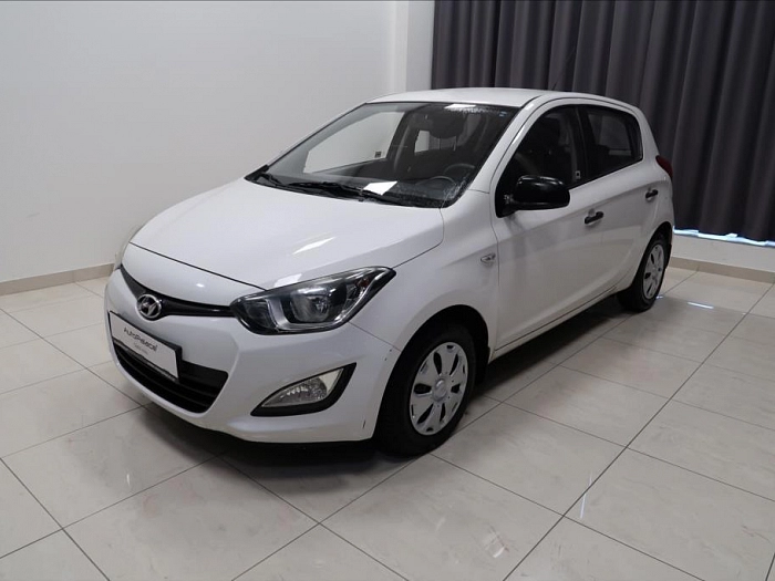 Hyundai i20 1,3 1.2i 63kW Classic 62 kW bílá