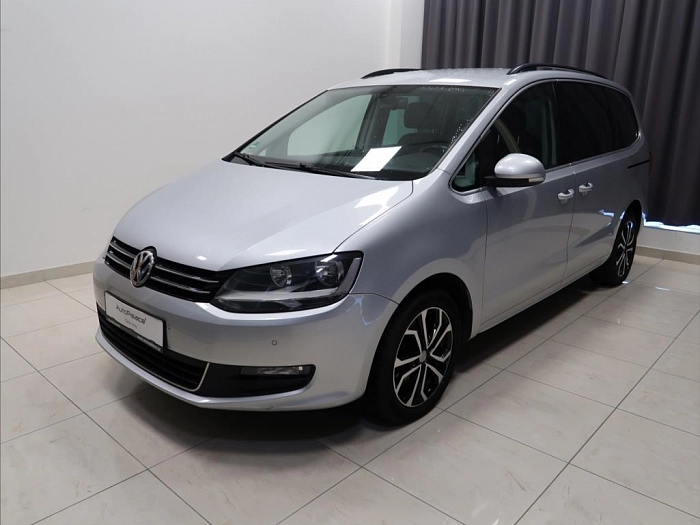 Volkswagen Sharan 2,0 TDI  Comfortline 100 kW šedá