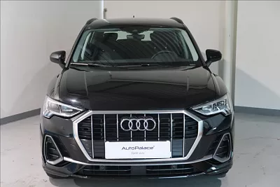 Audi Q3 1,5 35 TFSI  S line 110 kW automat černá