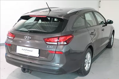 Hyundai i30 1,0 T-GDI TRIKOLOR COMFORT 88 kW hnědá